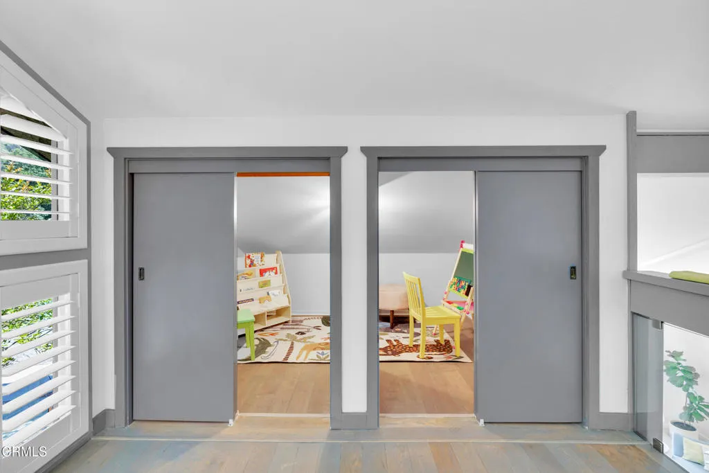 Sierra Madre, California 91024, United States, 3 Bedrooms Bedrooms, ,3 BathroomsBathrooms,Residential,Active,136318