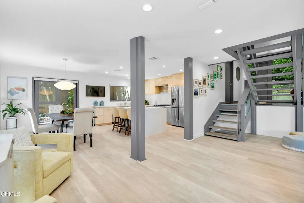 Sierra Madre, California 91024, United States, 3 Bedrooms Bedrooms, ,3 BathroomsBathrooms,Residential,Active,136318