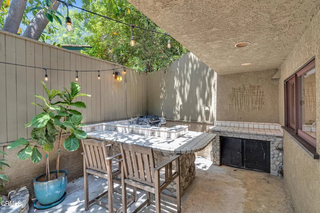 Sierra Madre, California 91024, United States, 3 Bedrooms Bedrooms, ,3 BathroomsBathrooms,Residential,Active,136318