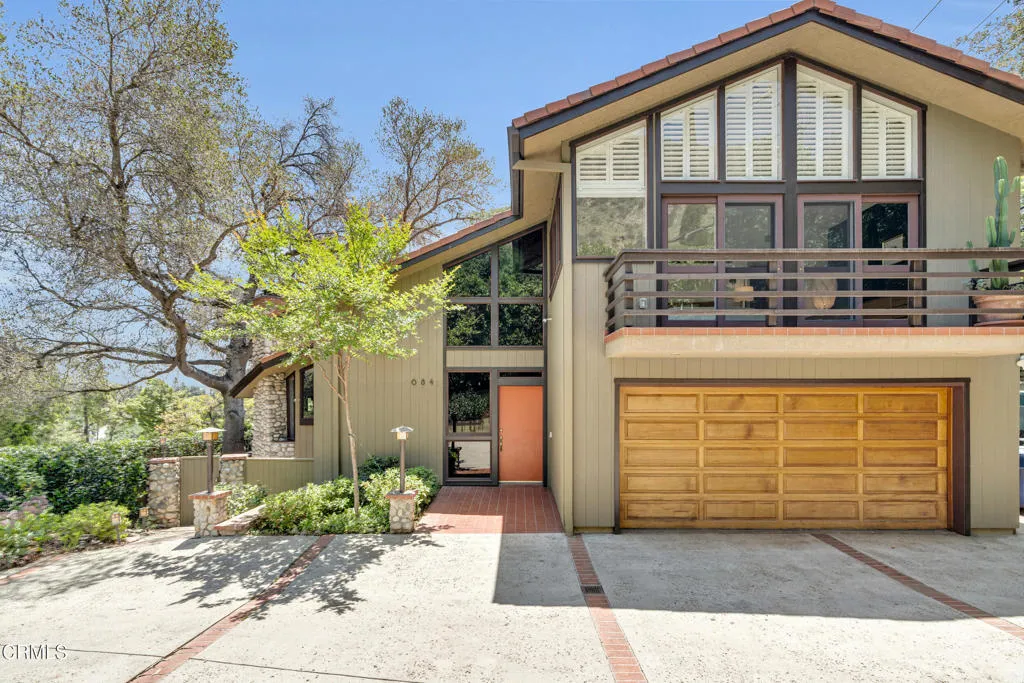 Sierra Madre, California 91024, United States, 3 Bedrooms Bedrooms, ,3 BathroomsBathrooms,Residential,Active,136318