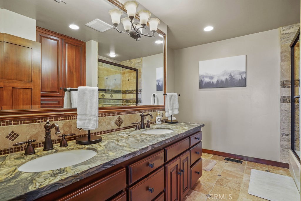 Arrowhead Woods (AWHW) - Residential