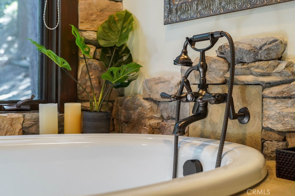 Arrowhead Woods (AWHW) - Residential