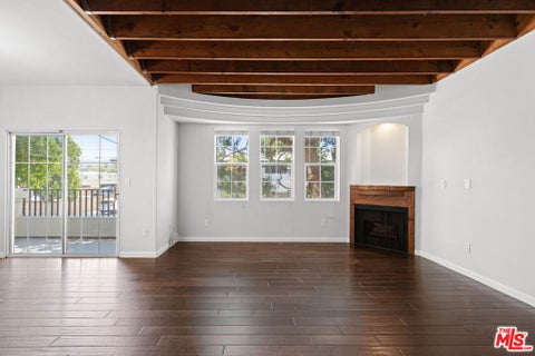 Photo of 14061 Milbank Street #4, Sherman Oaks, CA 91423 (MLS # 26857805)