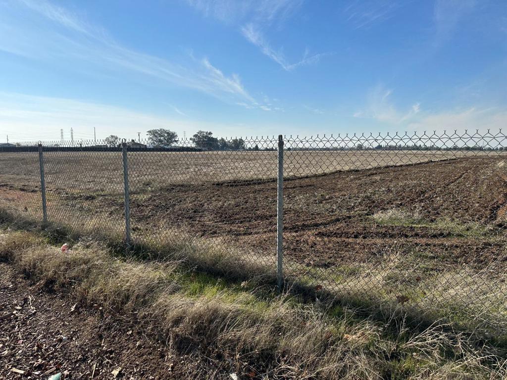 Desirable location for Owner-user and Developers. This Vacant level lot is 4.98 Acres in close proximity to State Route 16. Bring your vision and plans. Zoned IR (SM) with variety of uses from agricultural to residential to commercial. The zoning allows for many different building and uses options including Residential. Seller Financing available.