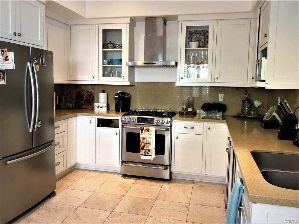 971 S Flintridge Way
