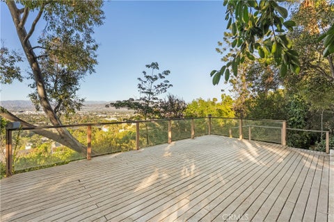 Photo of 11400 Laurelcrest Drive, Studio City, CA 91604 (MLS # SR26225208)