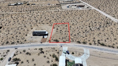 Photo of 131 LOT 4th Street, Joshua Tree, CA 92252 (MLS # HD26094745)