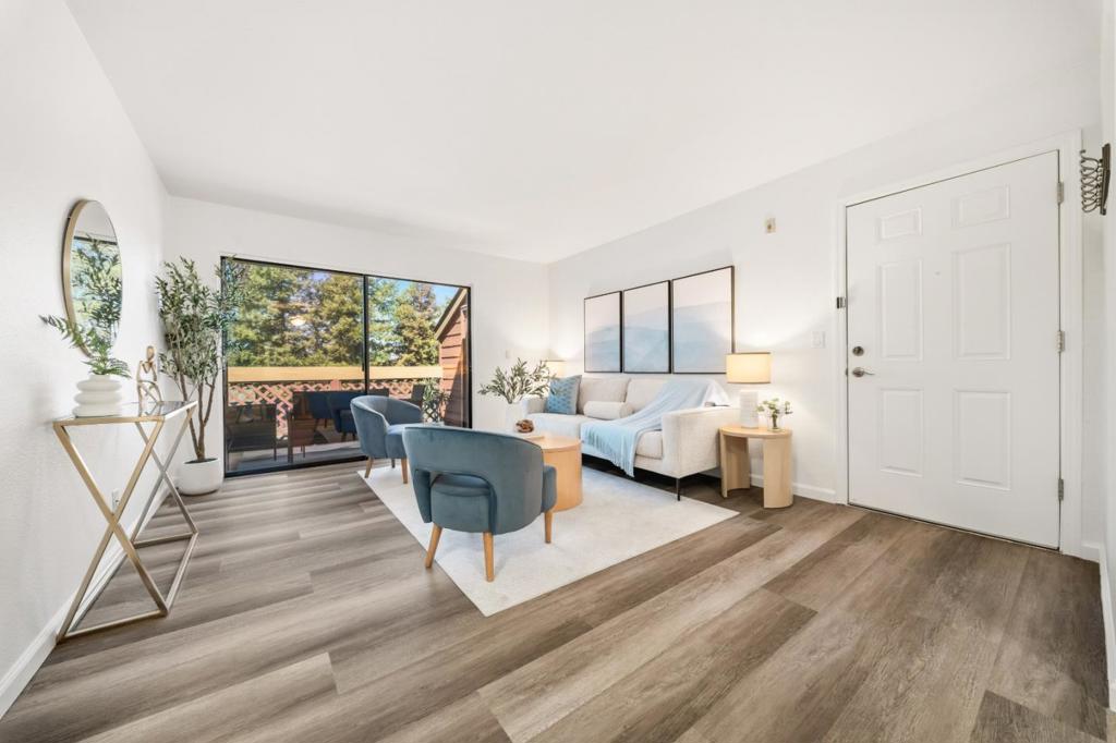 872 Catkin Court