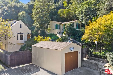 Photo of 3705 Fredonia Drive, Los Angeles, CA 90068 (MLS # 26648871)