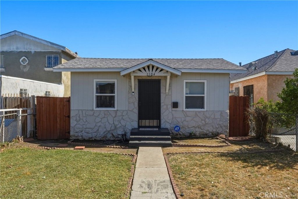 Photo of 1104 E 111th Drive, Los Angeles, CA 90059 (MLS # PW26092315)