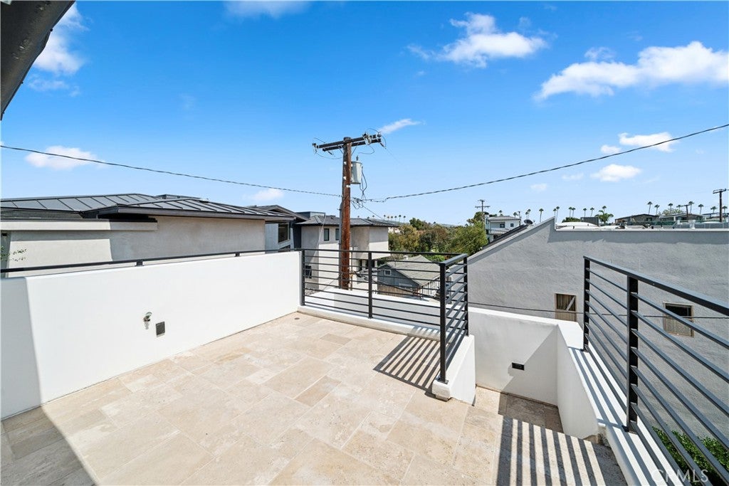 312 Carnation Avenue, Corona Del Mar CA 92625 - Photo 24