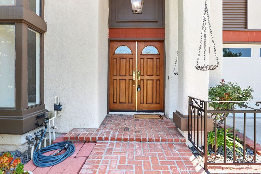 21 Glorieta W, Irvine CA 92620