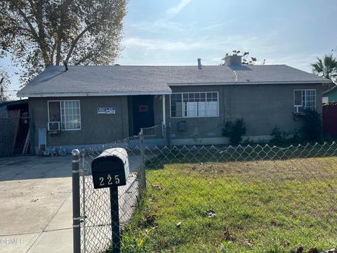 Photo of 225 Blomquist Drive, Bakersfield, CA 93309 (MLS # V1-34038)