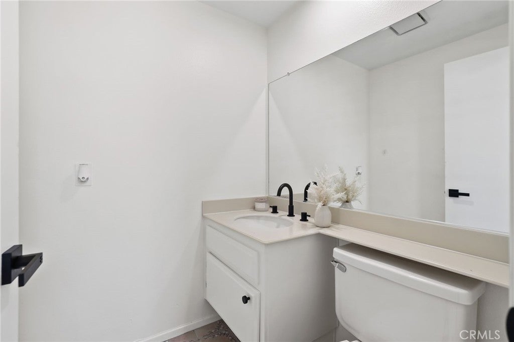 27414 Iris, Mission Viejo CA 92692 - Photo 21