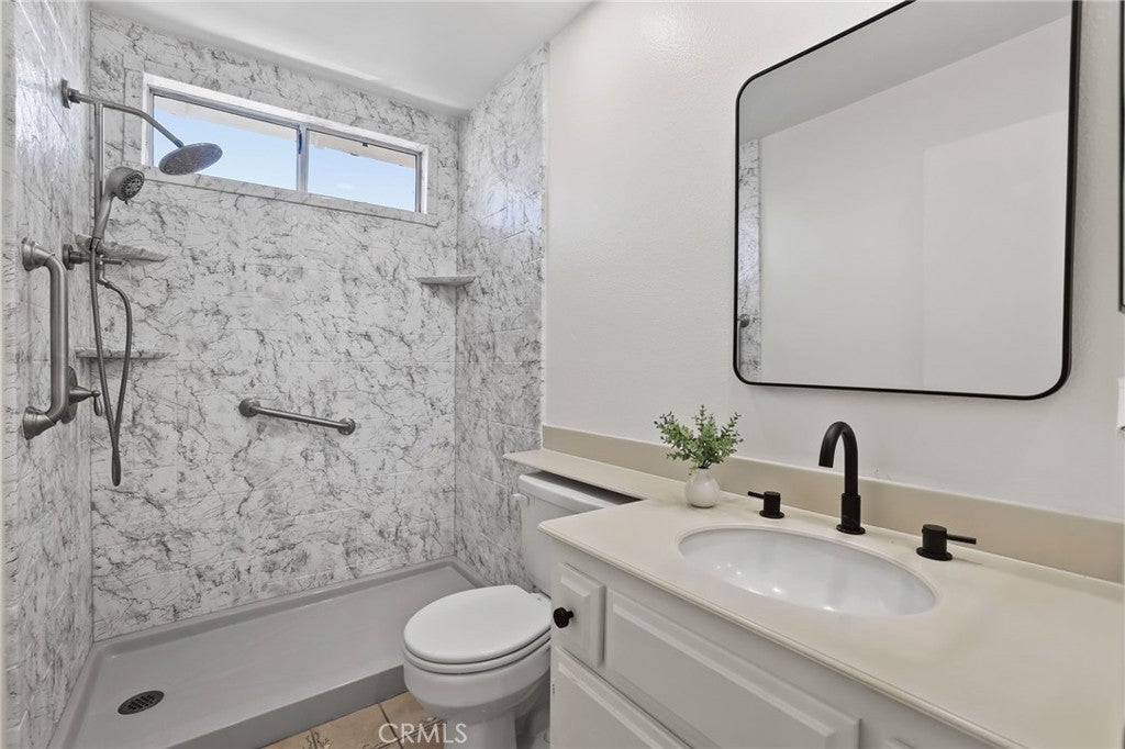 27414 Iris, Mission Viejo CA 92692 - Photo 19