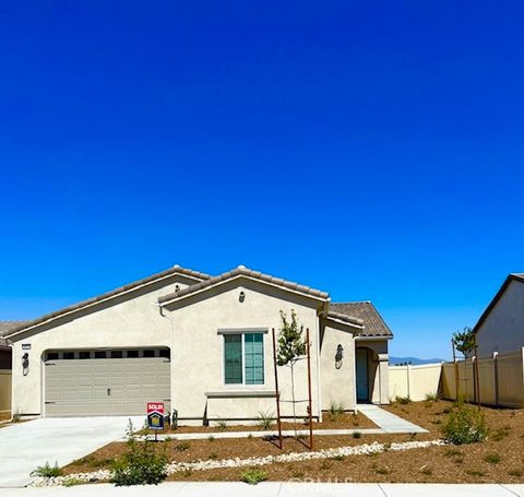 803 Longhorn Drive San Jacinto CA 92582