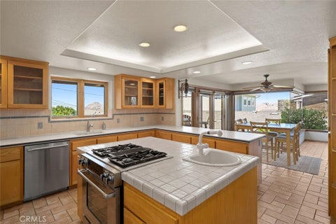 Tiny photo for 409 Tulare Avenue AVE, Morro Bay, CA 93442 (MLS # SC26187891)