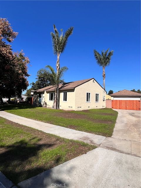 Photo of 1219 W Maddox St, Long Beach, CA 90810 (MLS # PW25241291)