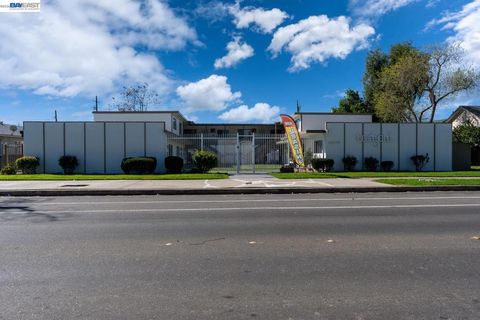 Photo of 132 W 18Th St St, Merced, CA 95340 (MLS # 41129838)