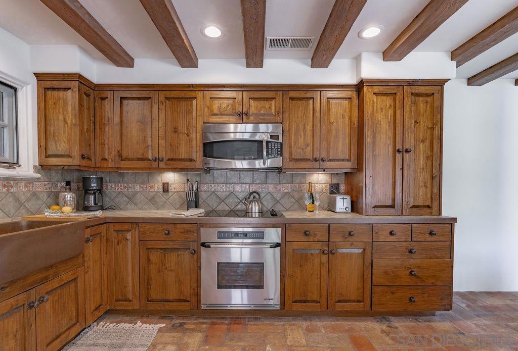 Rancho Santa Fe - Residential Lease
