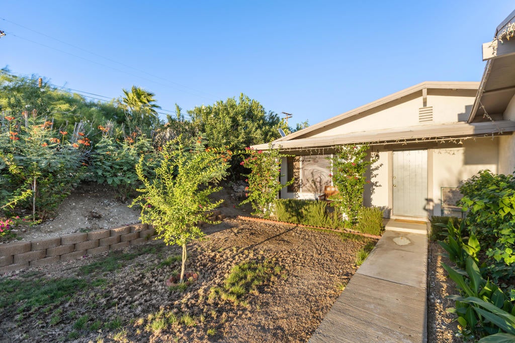 12800 Avenida Serena