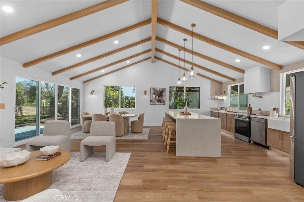 27241 Mariscal, Mission Viejo CA 92691 - Photo 6