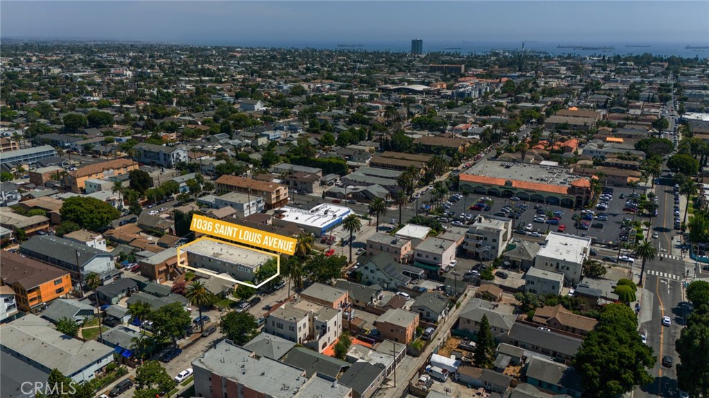 1036 Saint Louis