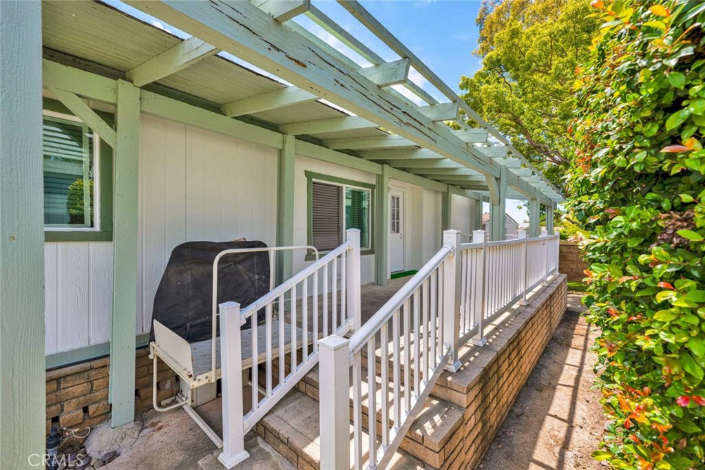 5200 Irvine Boulevard 286