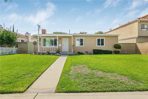 1636 W Valencia Dr, Fullerton, CA 92833 - MLS#: OC25224812