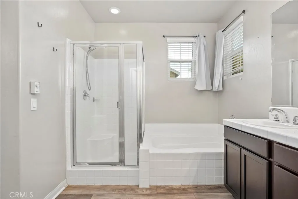 Bakersfield, California 93311, United States, 3 Bedrooms Bedrooms, ,3 BathroomsBathrooms,Residential,Pending,190967