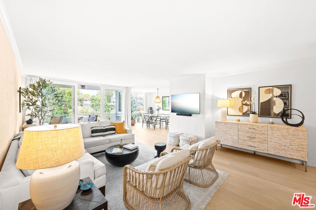 11918 Kiowa Avenue 201