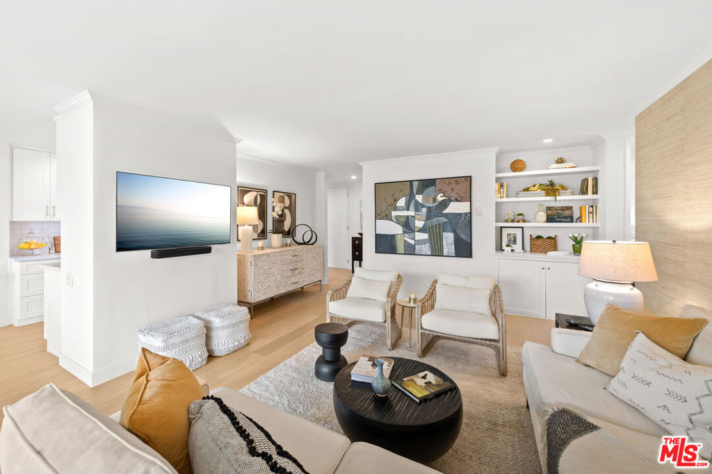 11918 Kiowa Avenue 201