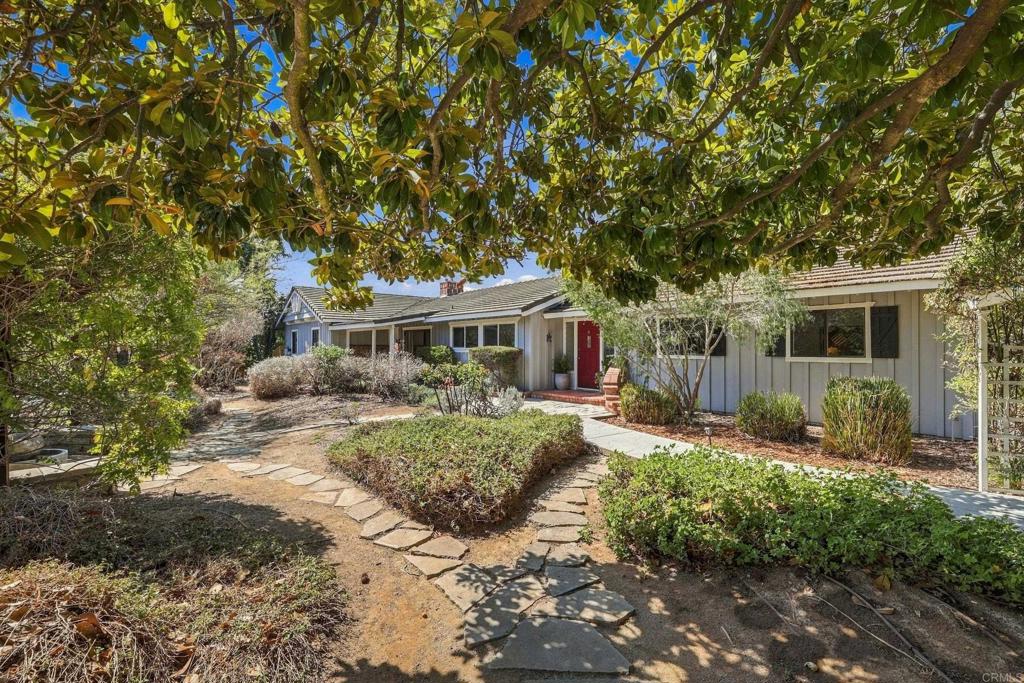919 Valley Dr