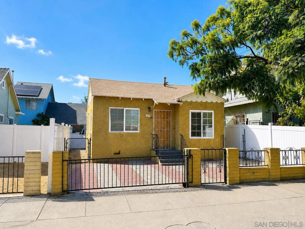 Photo 1 of 1 — 209 E 6th Street, National City, CA 91950