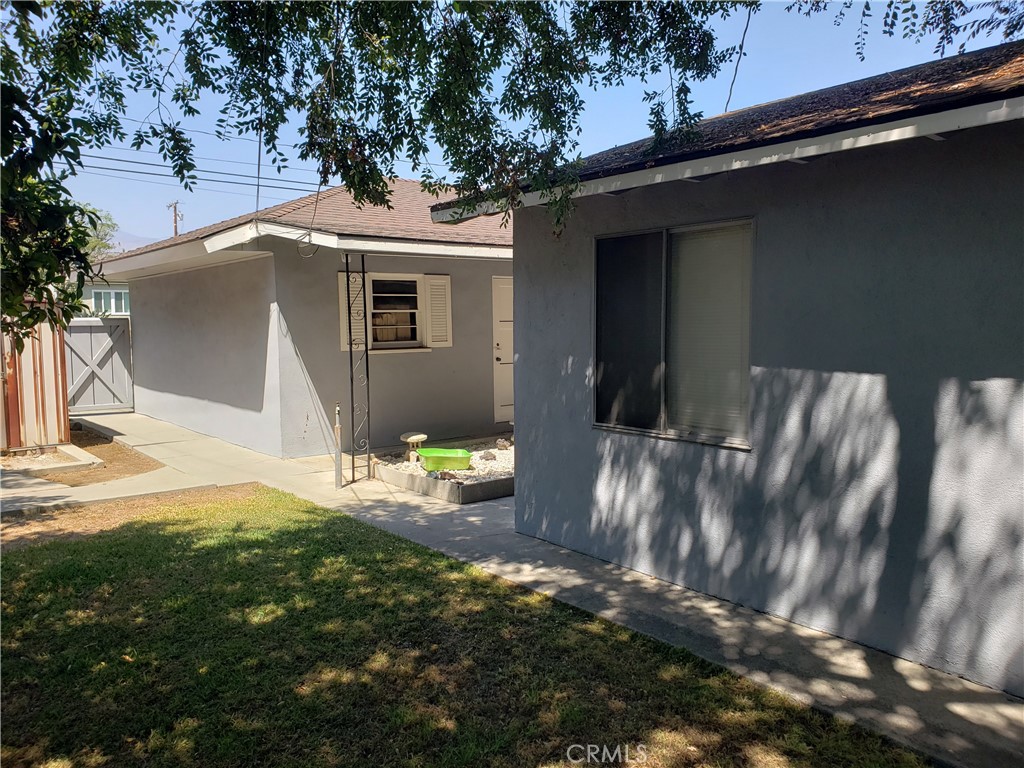 9406 La Rosa Drive