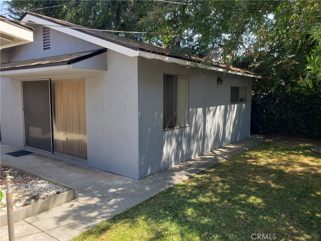 9406 La Rosa Drive