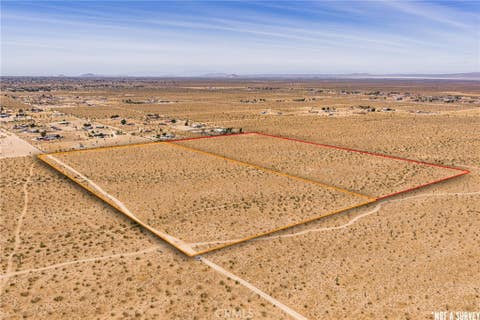 Photo of 0 Middleton (3097-141-02-0000) Road, Phelan, CA 92371 (MLS # HD26180587)