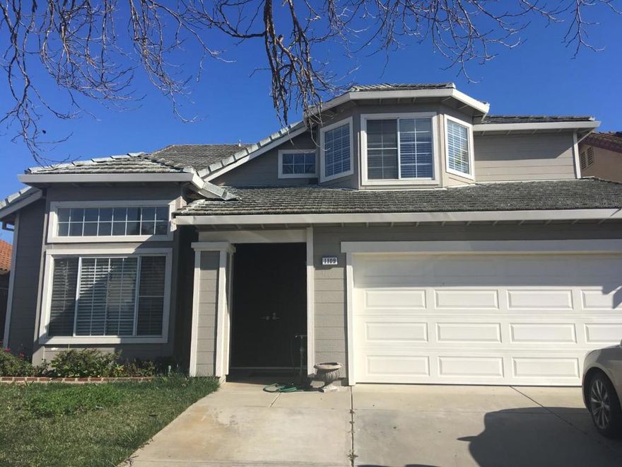 Discover this magnificent 2,591 square foot contemporary home featuring five spacious bedrooms and three full bathrooms in Salinas' coveted Creekbridge neighborhood. Built in 1994, this stunning property welcomes you with soaring vaulted ceilings and abundant natural light throughout.  The heart of this home lies in its spectacular kitchen featuring granite countertops, center island, double ovens, and professional-grade gas cooking surfaces. The kitchen flows seamlessly into the family room with cozy gas fireplace, perfect for entertaining. The main level includes a convenient guest bedroom, while the luxurious second-floor master suite offers a private retreat with en-suite bathroom and walk-in closet.  Located in prestigious Creekbridge, residents enjoy access to one of Salinas' most desirable neighborhoods with mature landscaping, excellent schools, and convenient Highway 101 access for Bay Area commuting. The private patio, two-car garage, and 5,750 square foot lot complete this exceptional package.  This remarkable residence offers the perfect combination of space, style, and prime location that discerning buyers seek in today's competitive market.