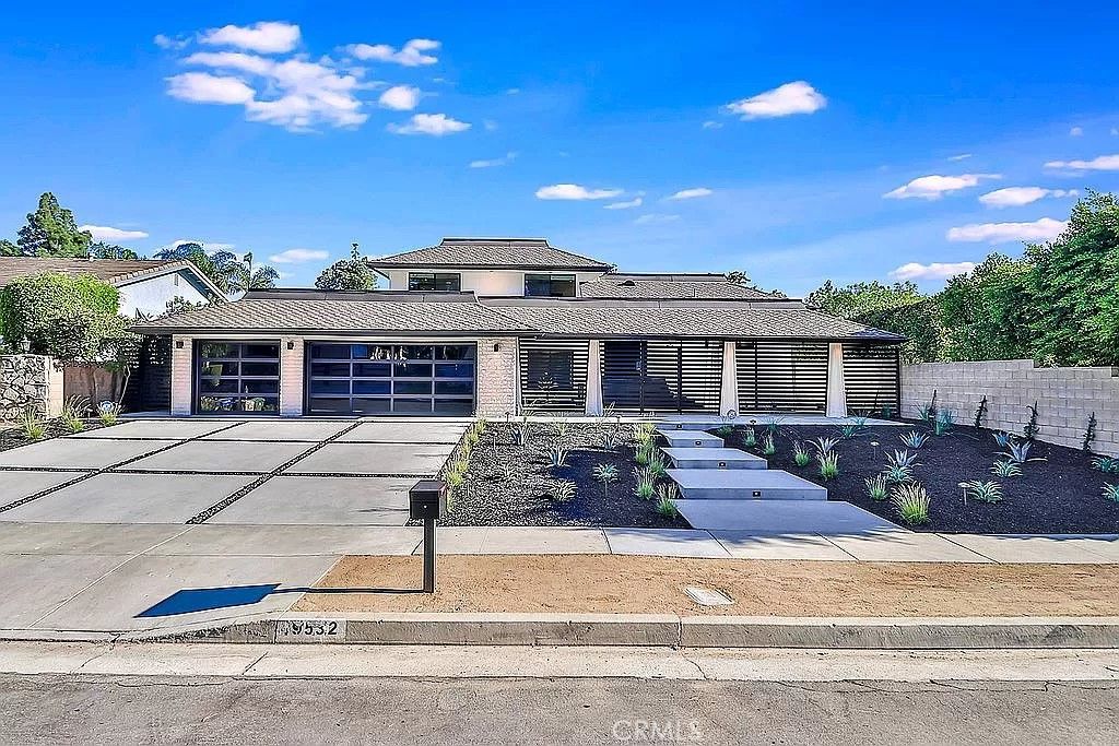 Photo of 19532 Bermuda Street, Porter Ranch, CA 91326 (MLS # OC26032659)