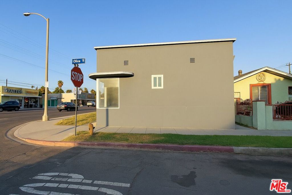 800 E South Street