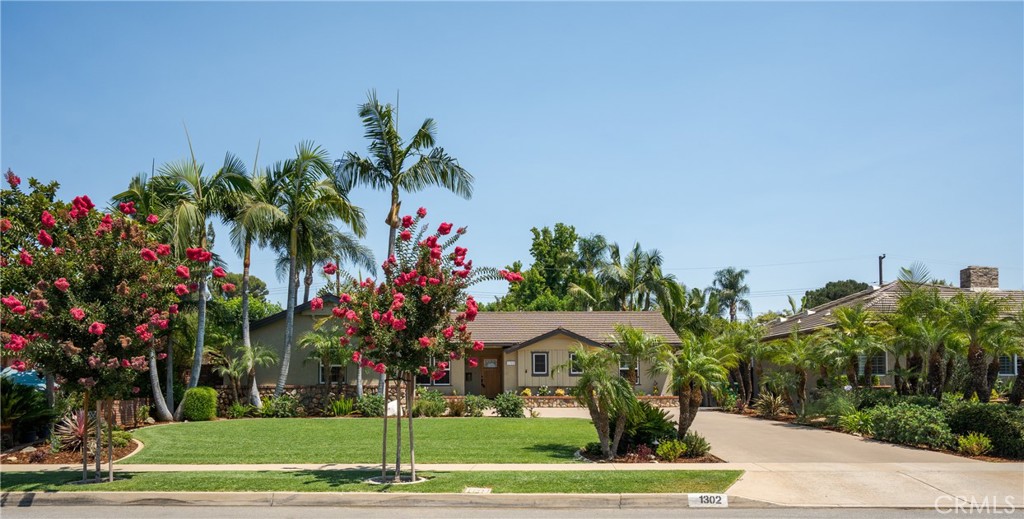 1302 Sierra View Drive