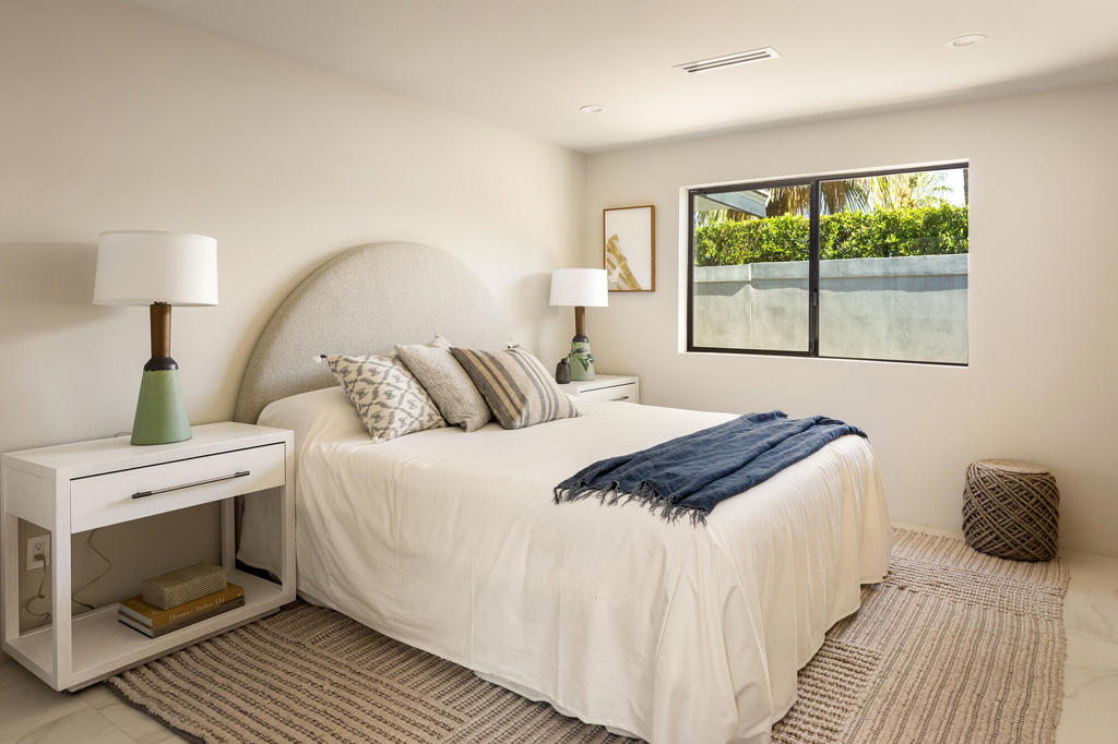 Magnesia Falls Cove - Residential