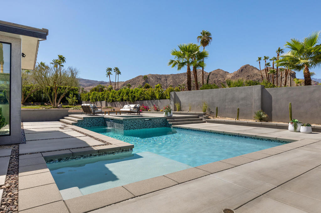 Magnesia Falls Cove - Residential