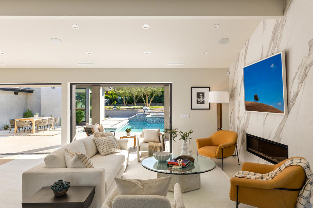 Magnesia Falls Cove - Residential