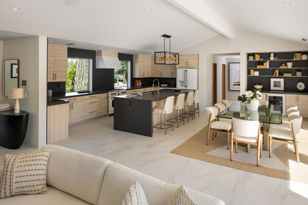 Magnesia Falls Cove - Residential