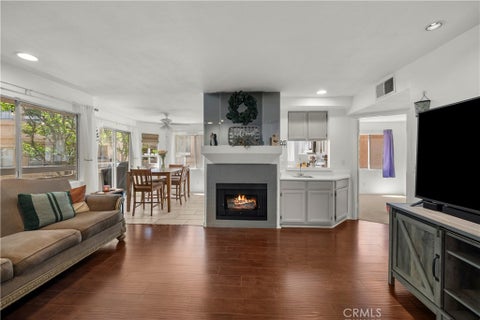 Photo of 19814 Sandpiper Place #29, Newhall, CA 91321 (MLS # SR26130328)