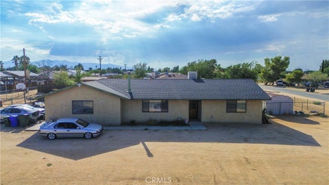 Photo of 11746 Mohawk Road, Apple Valley, CA 92308 (MLS # CV26200567)
