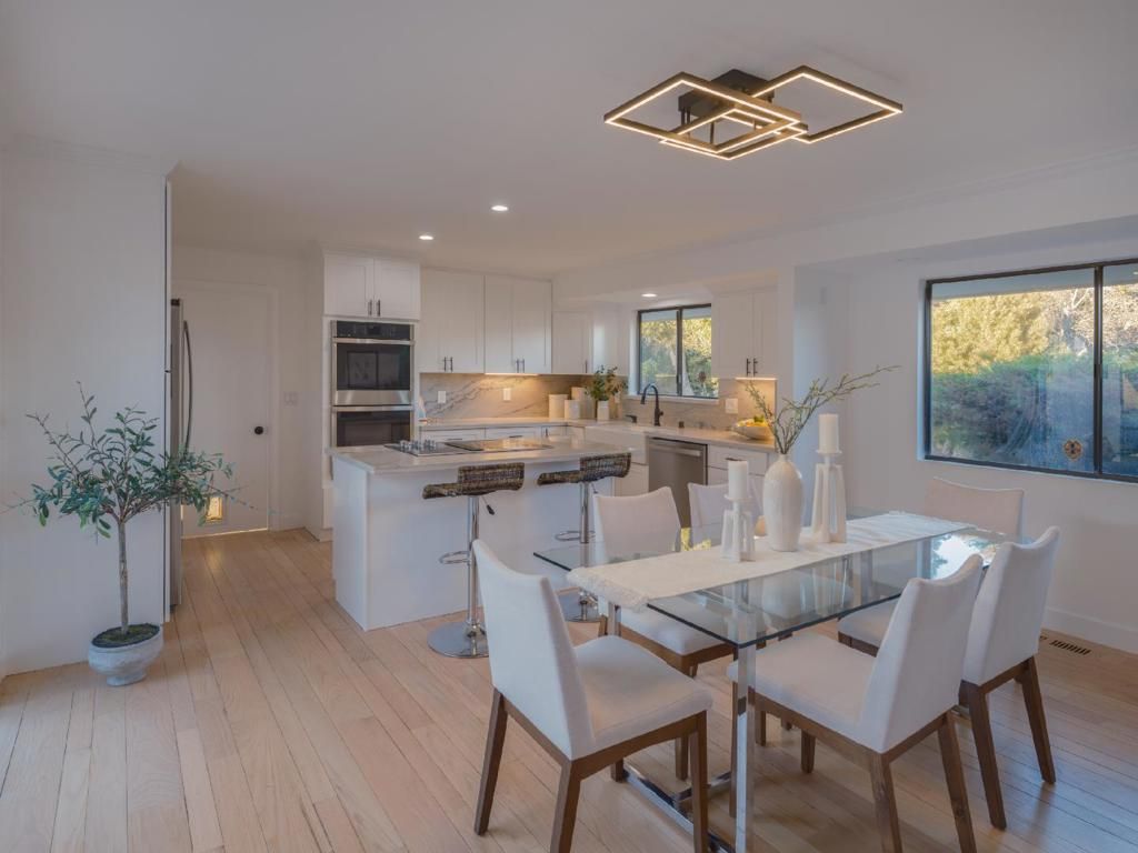 listing image 130726137441487302033