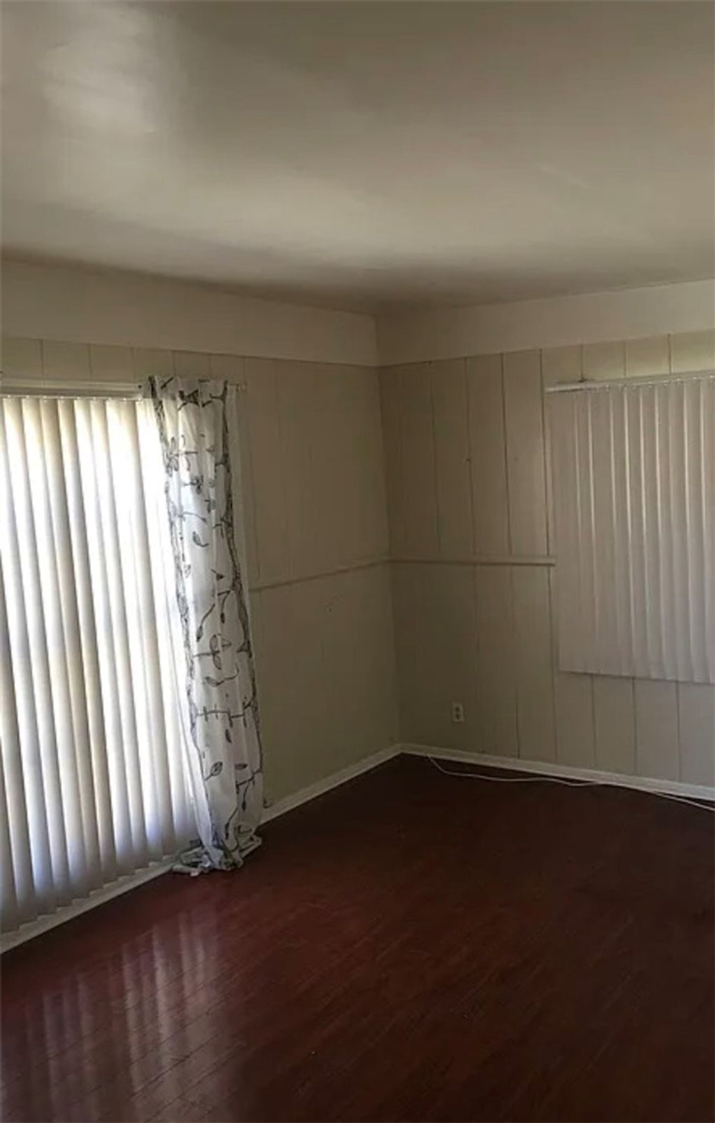 listing image 130728862347502138268