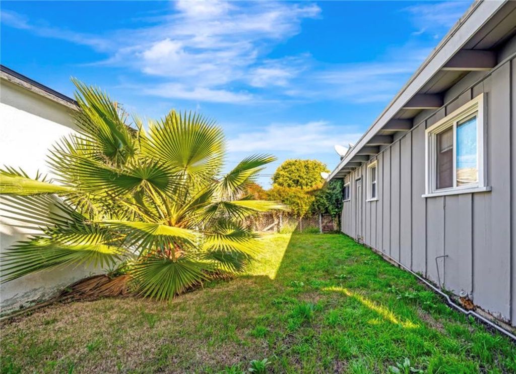 listing image 130725205049498506202
